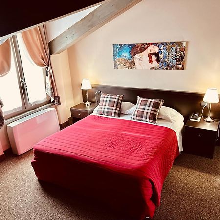 Hotel Malpensa Inn Aereoporto Tornavento  ภายนอก รูปภาพ