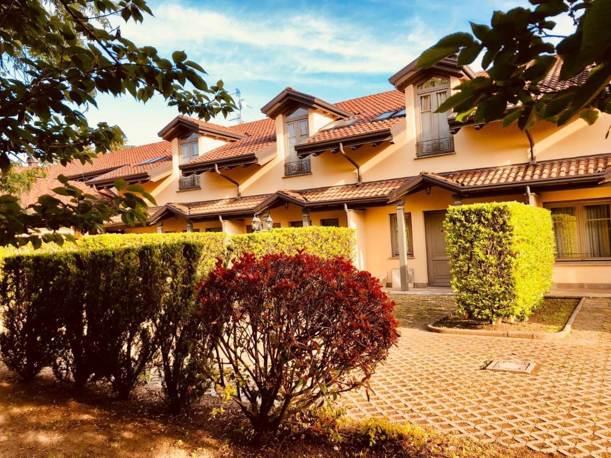 Hotel Malpensa Inn Aereoporto Tornavento  ภายนอก รูปภาพ