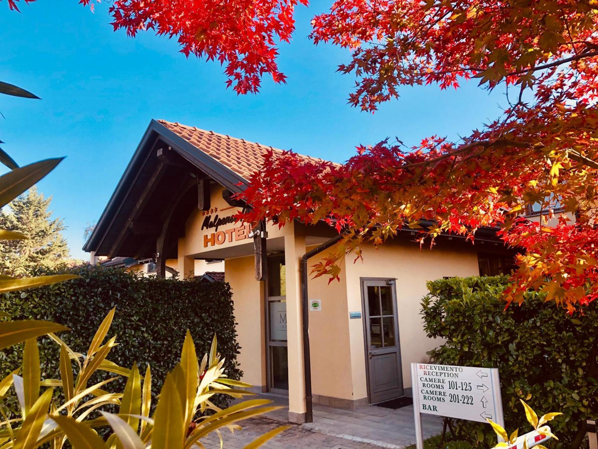 Hotel Malpensa Inn Aereoporto Tornavento  ภายนอก รูปภาพ