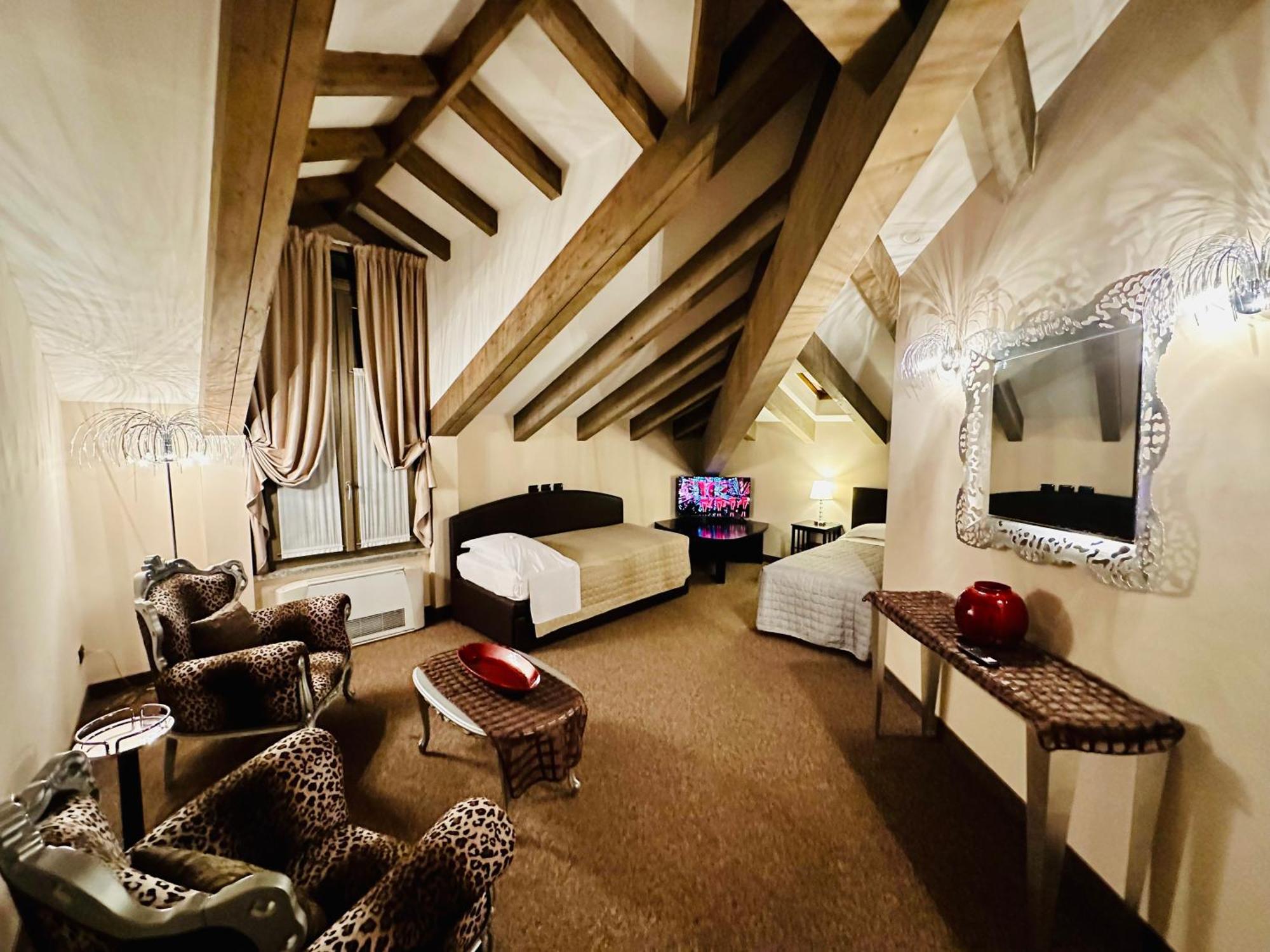 Hotel Malpensa Inn Aereoporto Tornavento  ภายนอก รูปภาพ