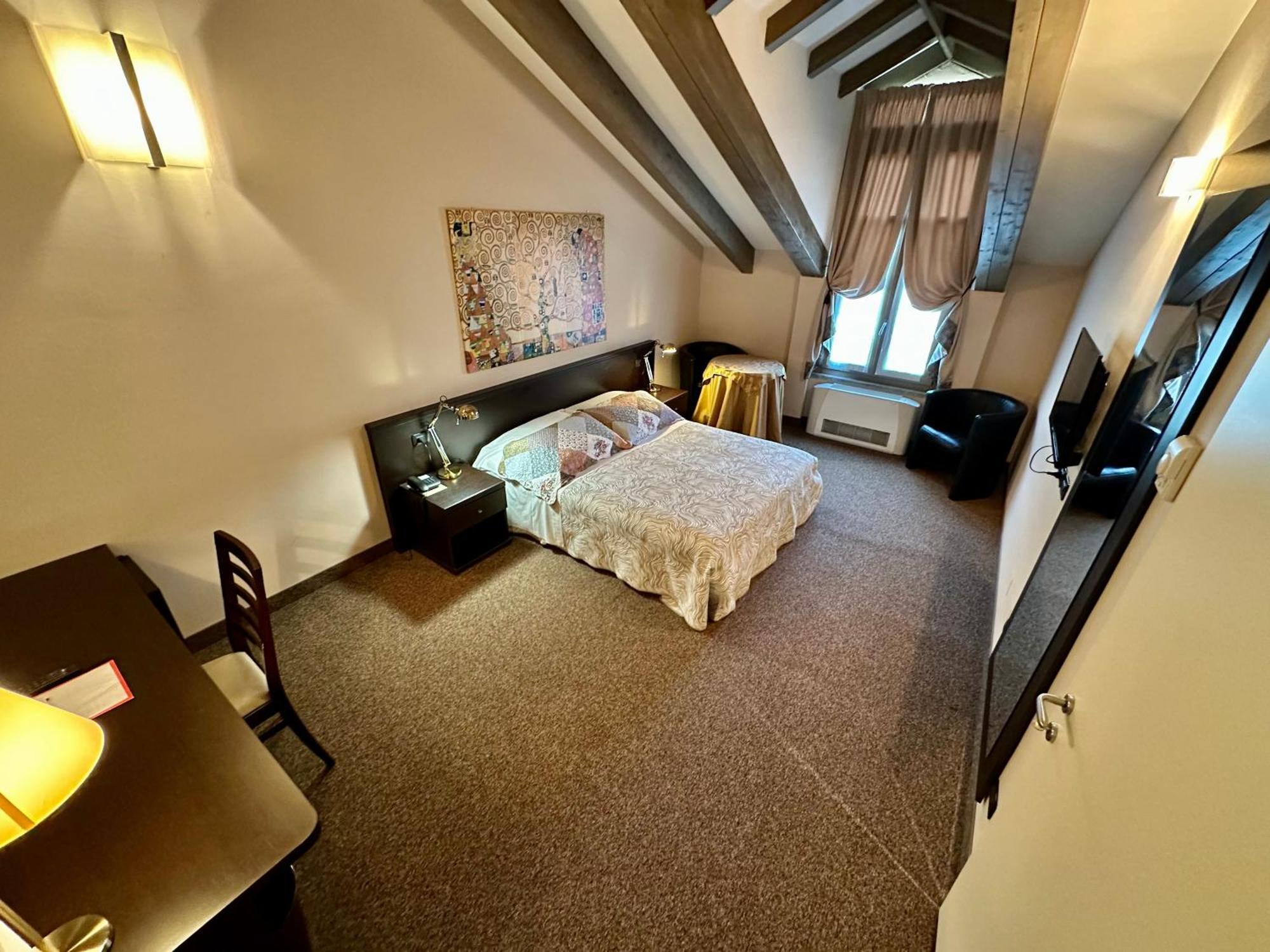 Hotel Malpensa Inn Aereoporto Tornavento  ภายนอก รูปภาพ